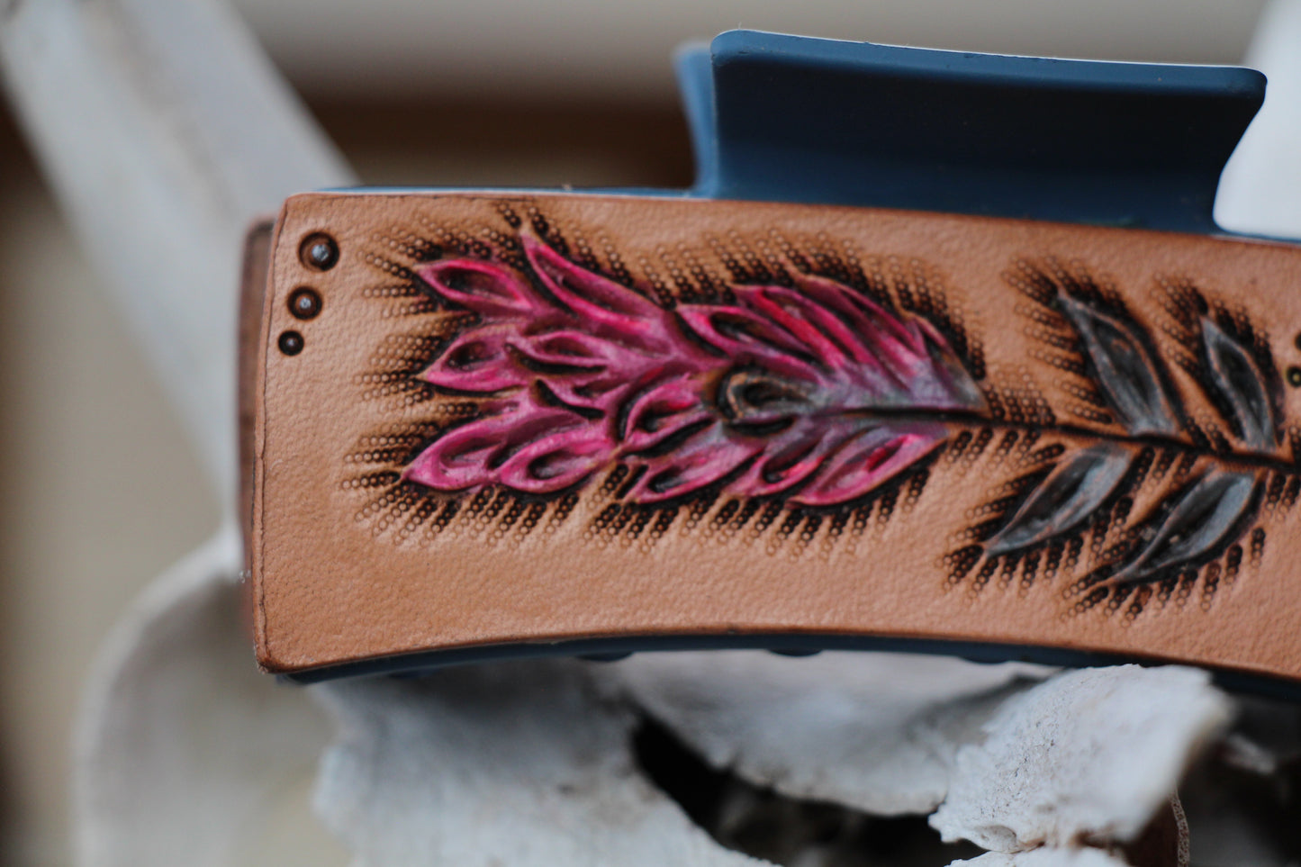 Large Paintbrush Claw Clip