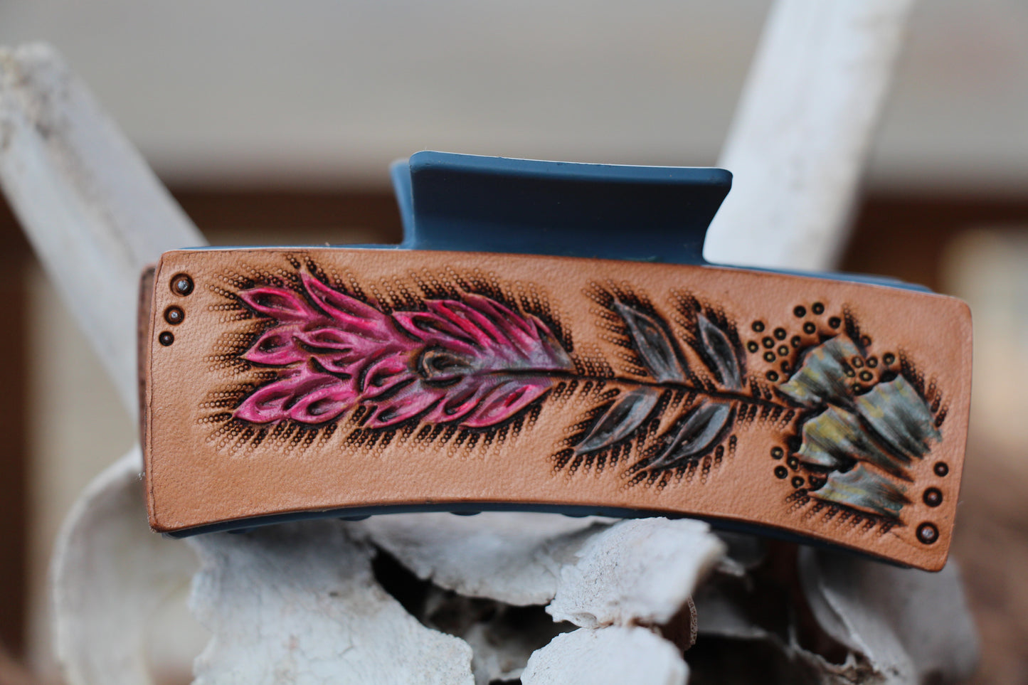 Large Paintbrush Claw Clip