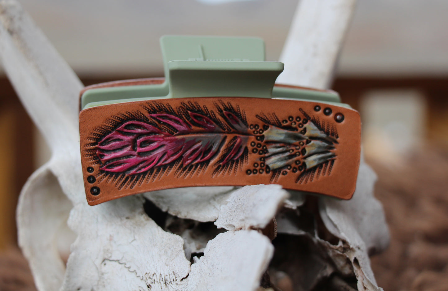 Medium Paintbrush Claw Clip